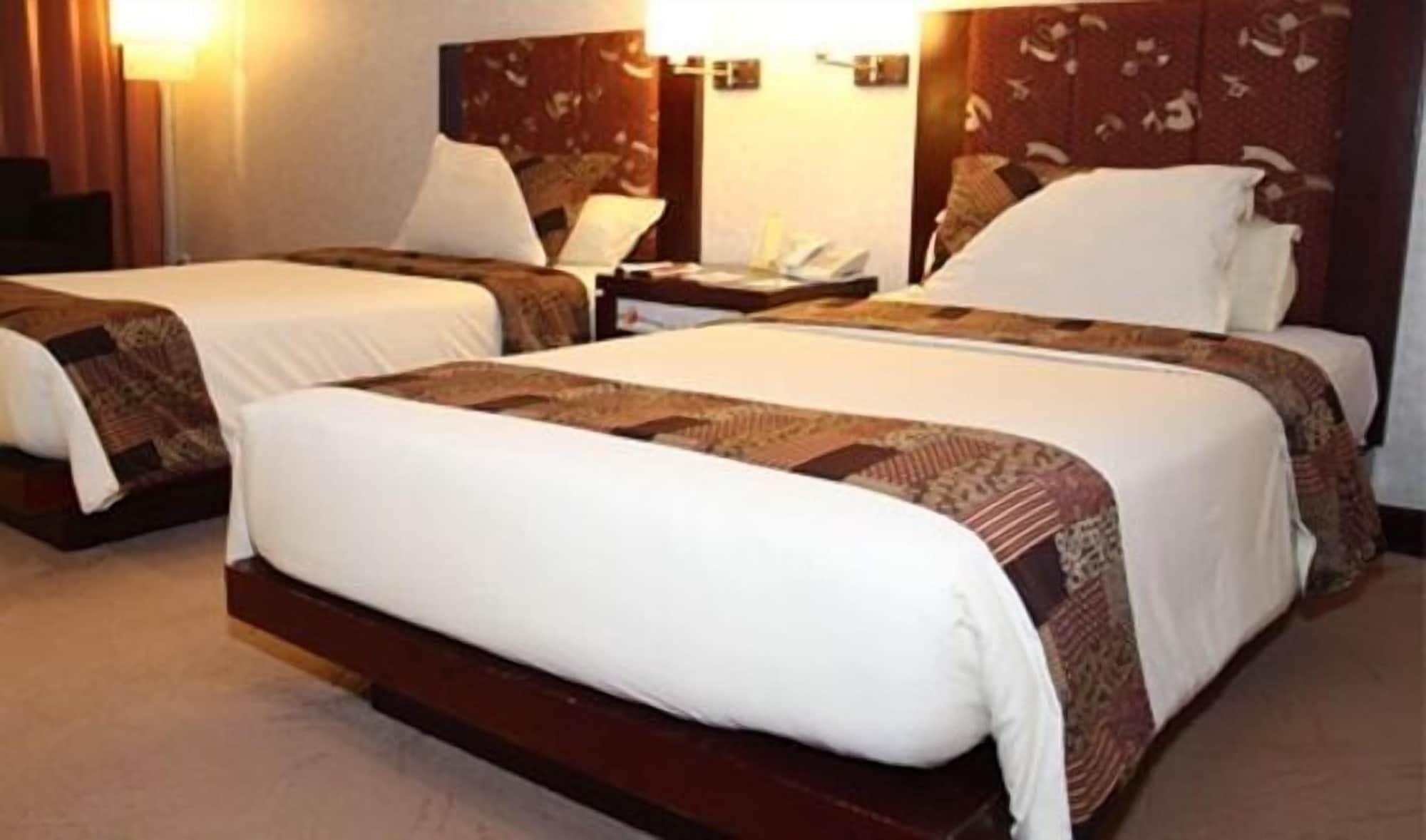 Grand Wahid Hotel Salatiga Exterior foto